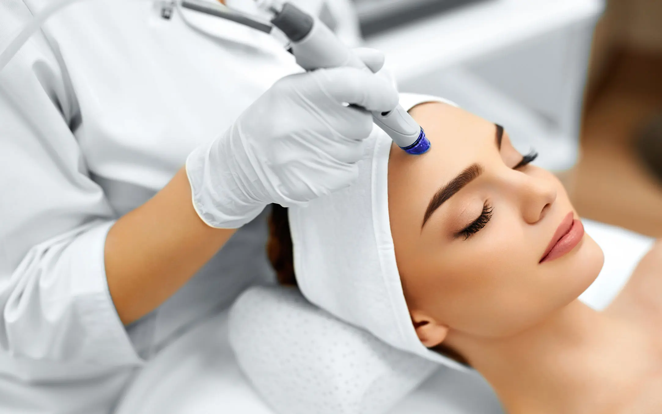 What Is Collagen Lift Therapy and How Can It Help Ageing, Loose Skin Lutterworth?
